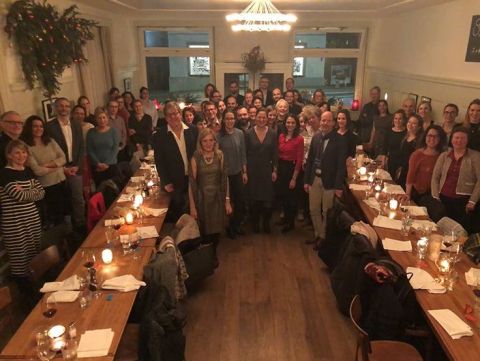 Endokrinologie Gruppenfoto beim Abendessen